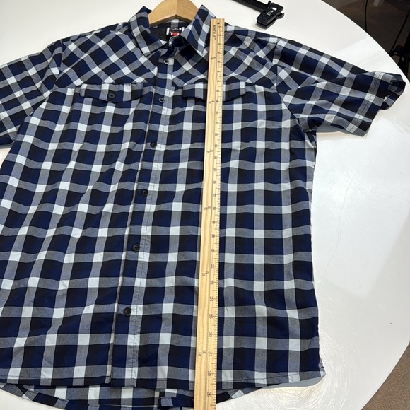 Helly Hansen Blue and White Casual Button Down Shirt Size Large - Picture 5 of 6